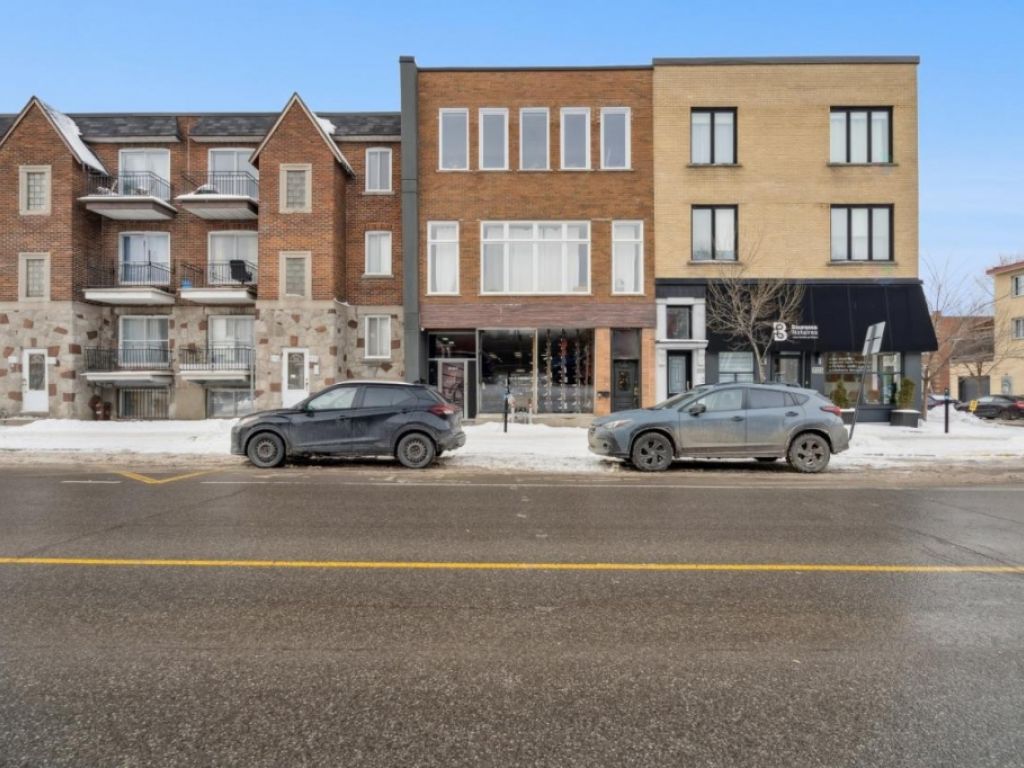 Commercial condo 3,500 sq. ft. on 2 floors in Villeray