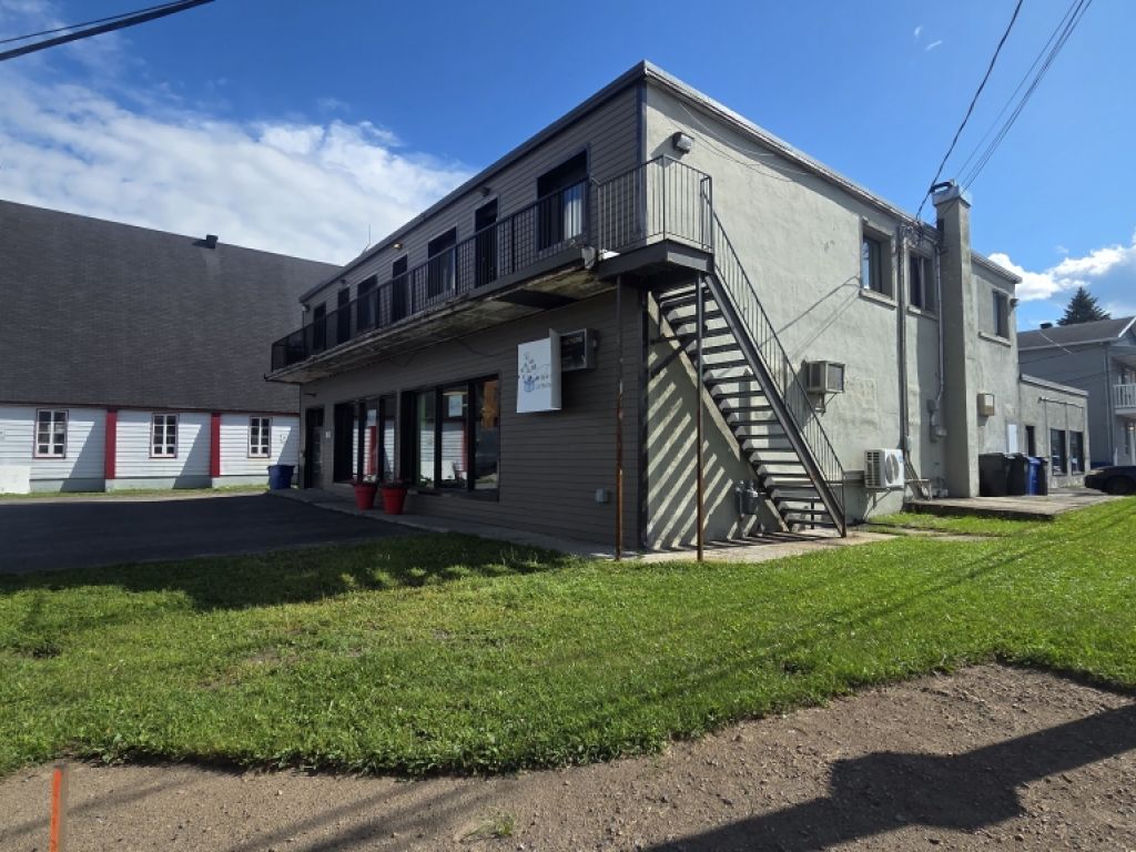 Local commercial � louer � Val-B�lair � 1789, boulevard Pie-XI Nord, secteur Val-B�lair Nord