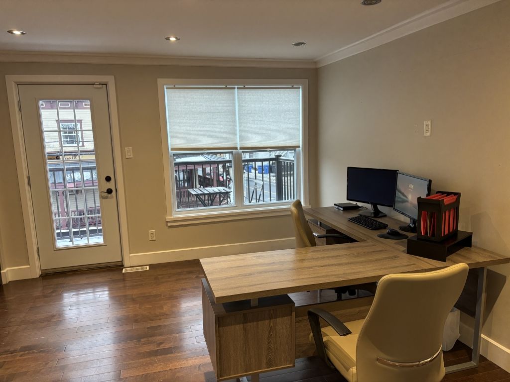 Premises for rent in Beloeil