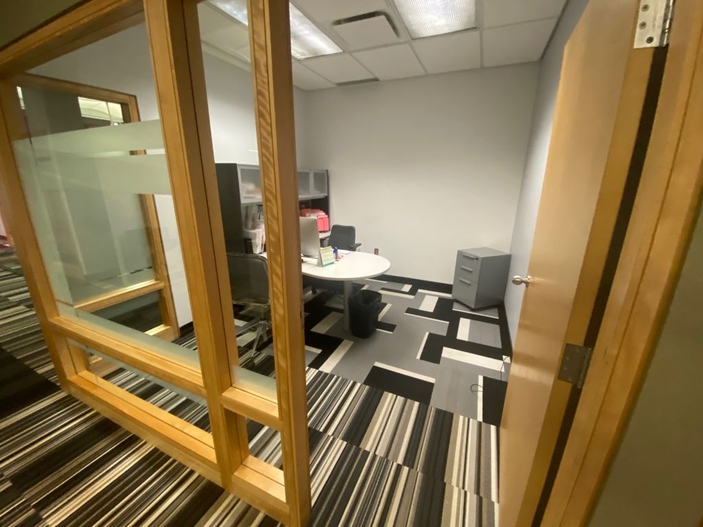 2511 chemin Sainte-Foy  Une adresse professionnelle au c�ur de Sainte-Foy