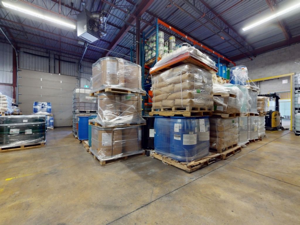  Industrial Space for Rent | Boisbriand | +40 000 FT�