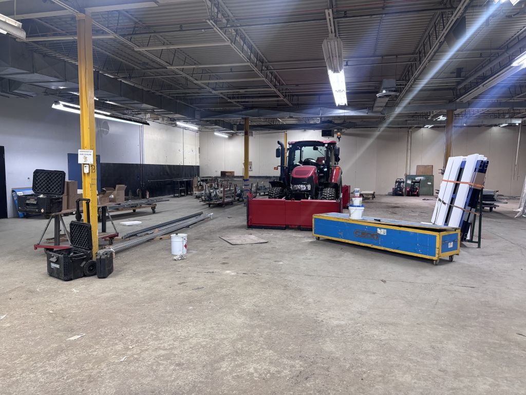 Commercial and Industrial Space for Lease � Repentigny