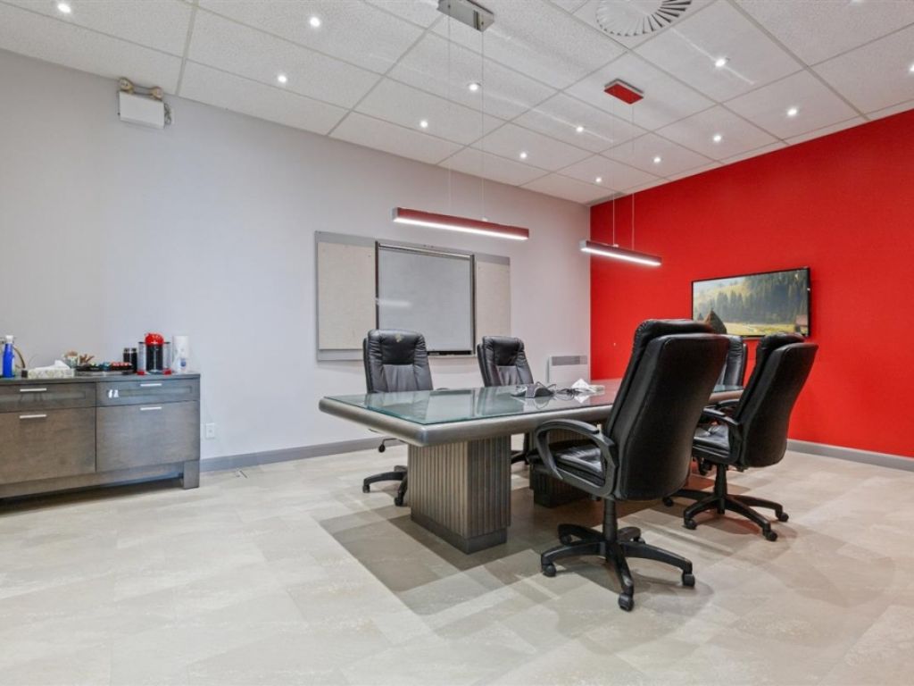 Condo commercial � vendre