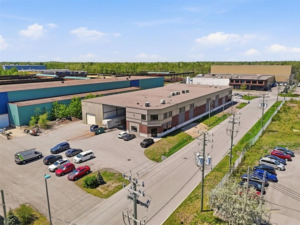 Condo industriel � vendre