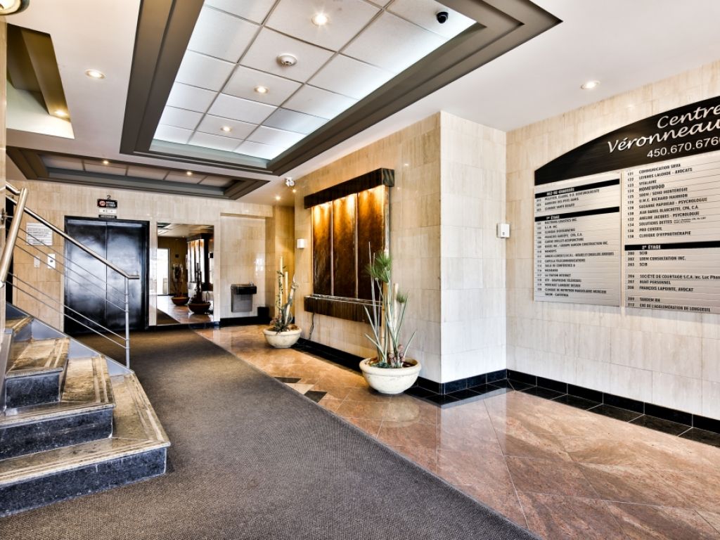 Office for rent 1040 sqf - Old Longueuil South Shore - 365 St-Jean street