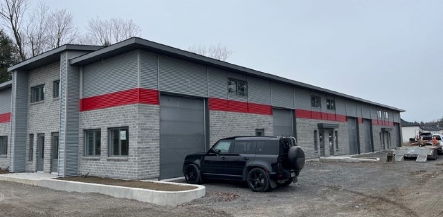 commercial space  - For Rent