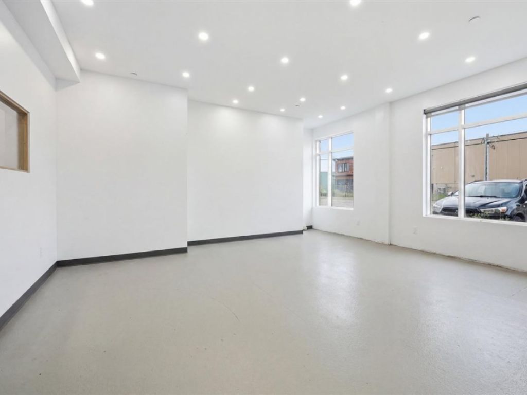 Condo industriel � vendre