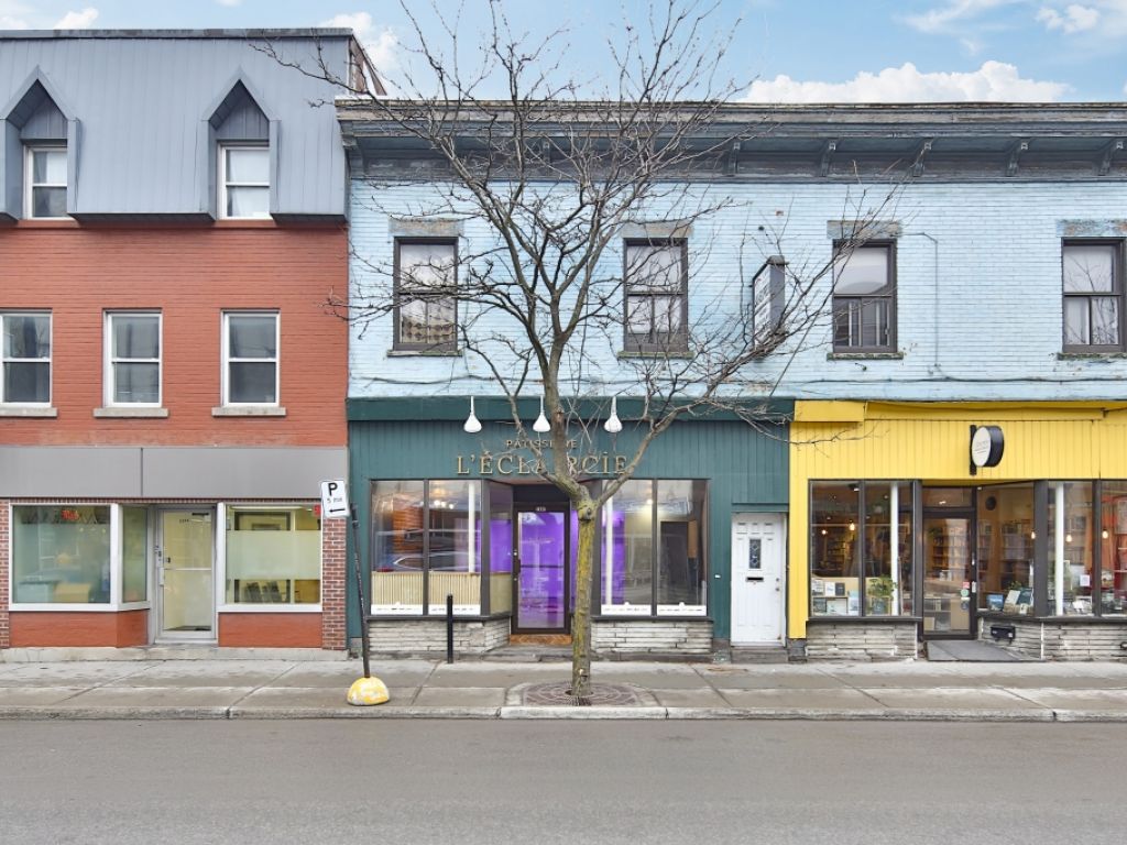 COMMERCIAL SPACE FOR LEASE