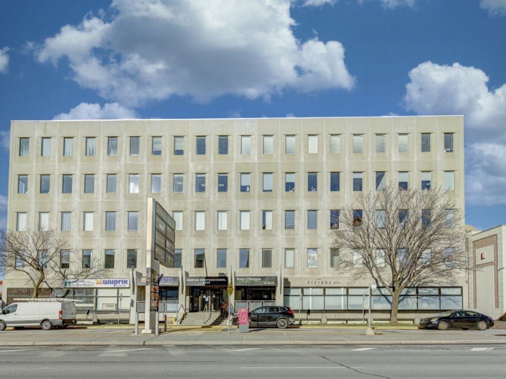 OFFICE TO RENT 1157 SQF, LAVAL