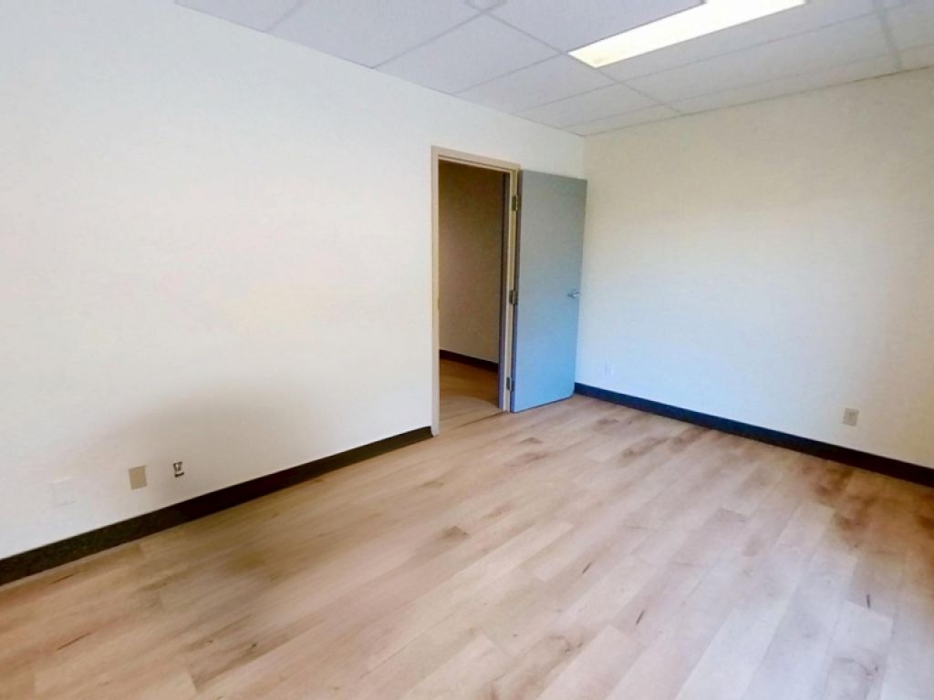 BUREAU  LOUER QUBEC