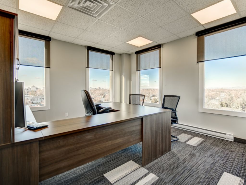 OFFICE FOR RENT 1255 SQF IN LAVAL