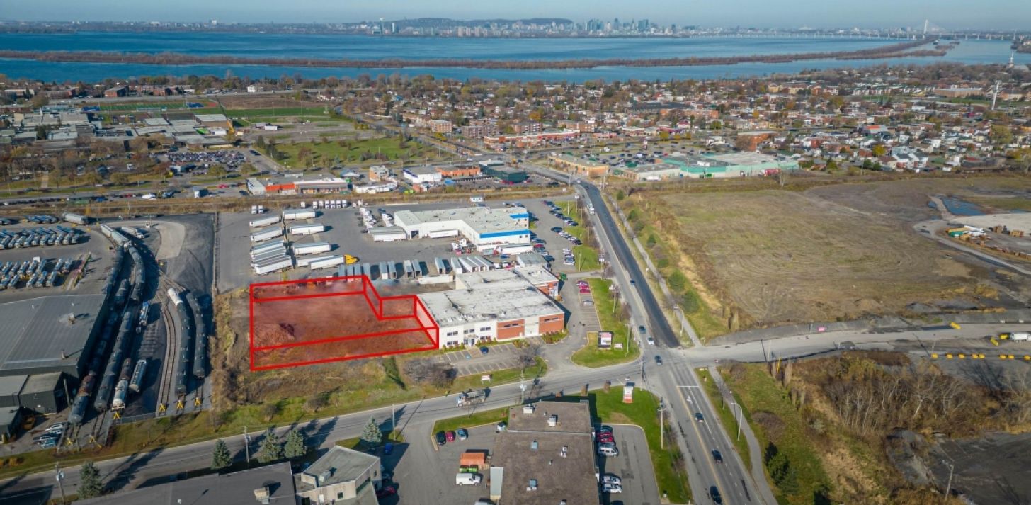 Espace industriel à construire 10 000 à 40 000 pi2 La Prairie - À louer