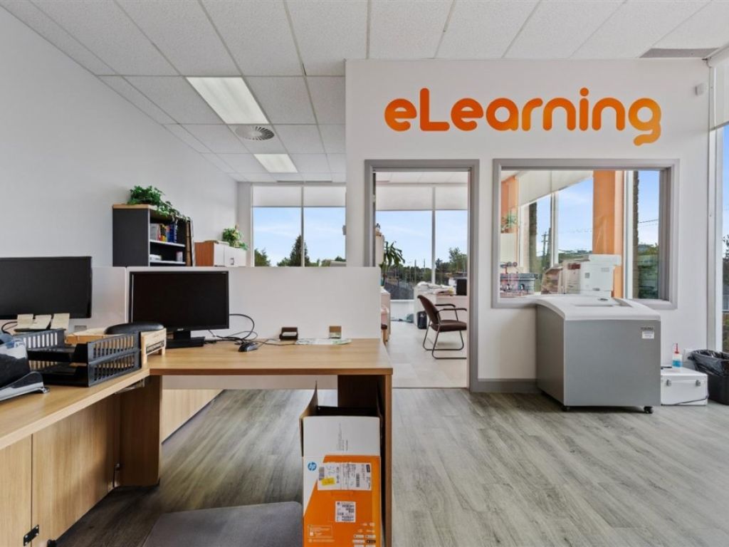 Office space for lease - 3185 Mt�e St-Hubert