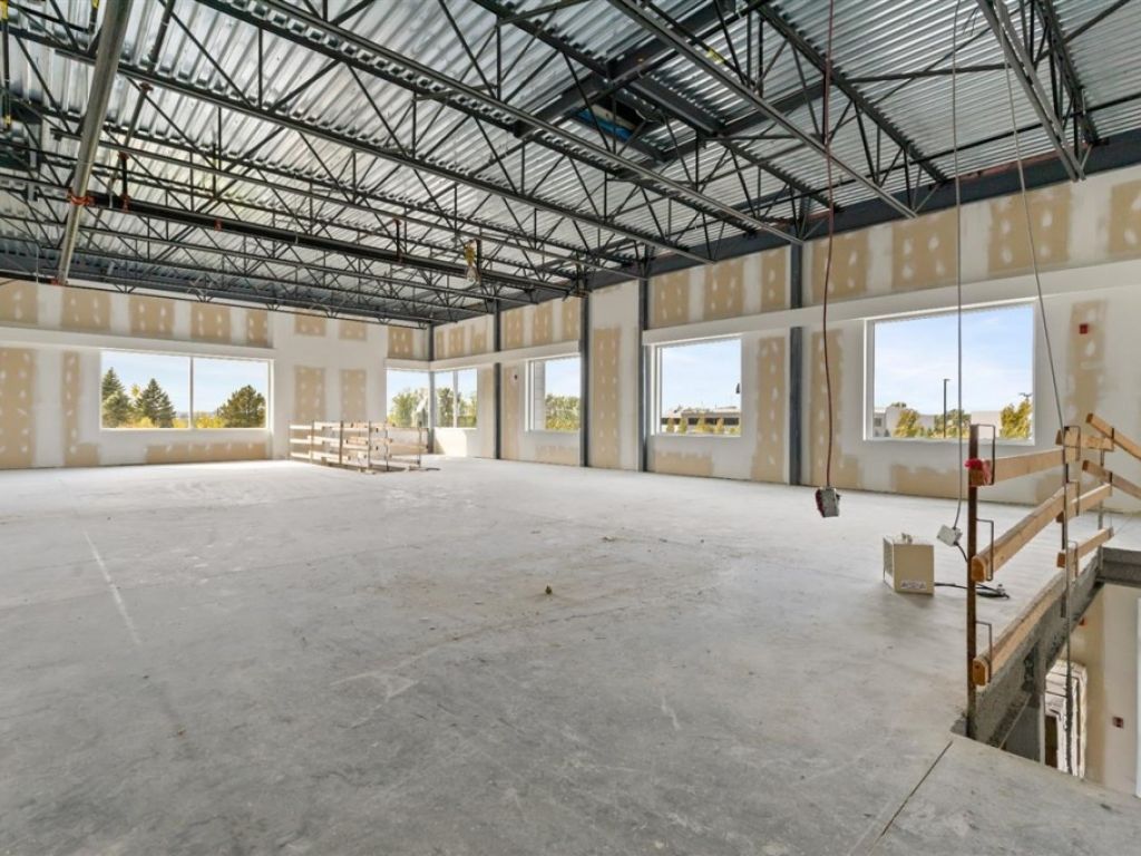 Espace bureau/showroom � louer � 306 All�e du Golf, local 104, Saint-Eustache