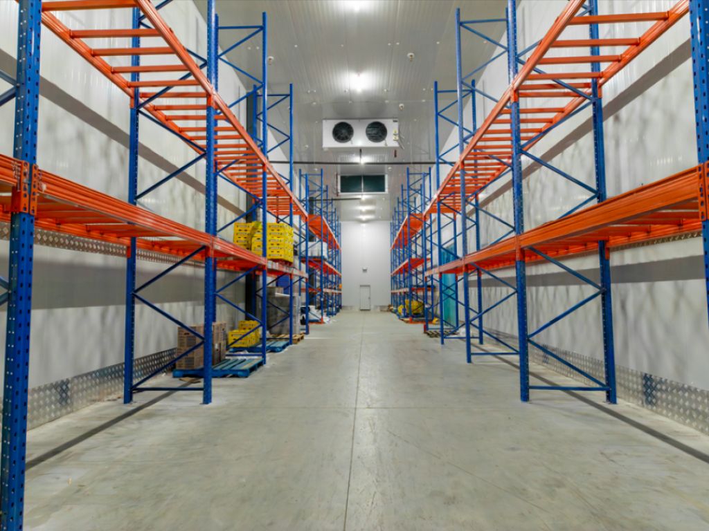 INDUSTRIAL WAREHOUSE FOR RENT, CANDIAC - 12,395 TO 55,934 ft2