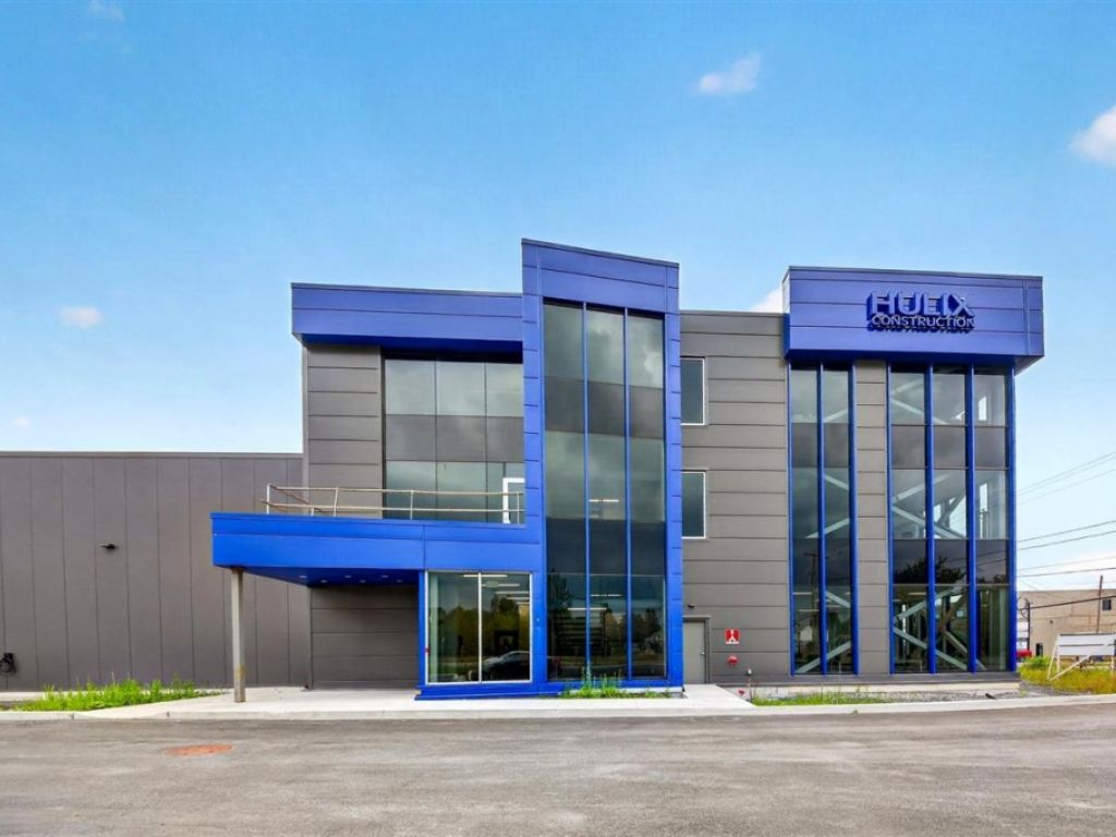Industrial building for sale