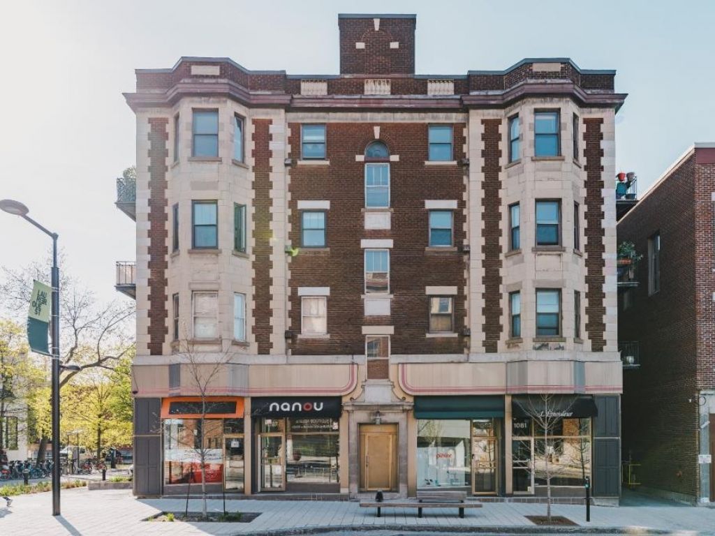 Prime location 600 sqft for rent Outremont
