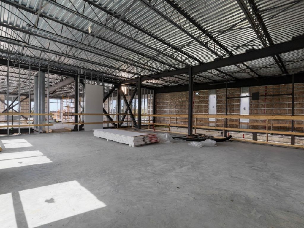 Espace Industriel et Commercial de Premier Choix  Louer