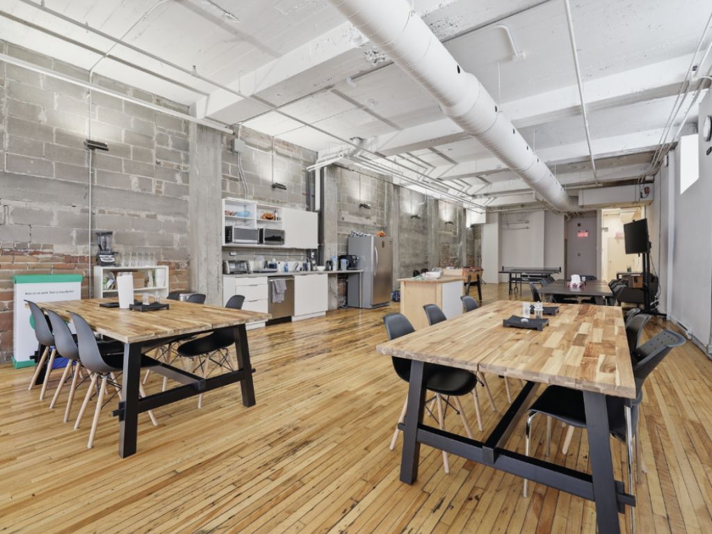 Plug and Play Offices for Rent