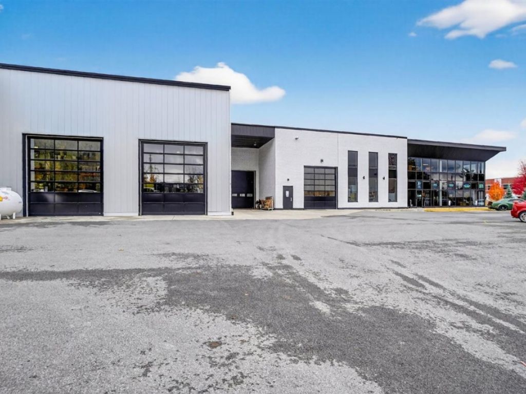 Condo industriel � vendre � 350 $/pi�