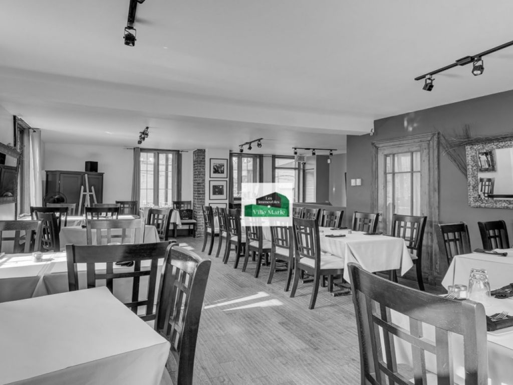 Prime Corner Commercial Space for Lease  3200 sq.ft. + Private Terrace  Perfect for Restaurant or Food Concept  Existing Hood Installed