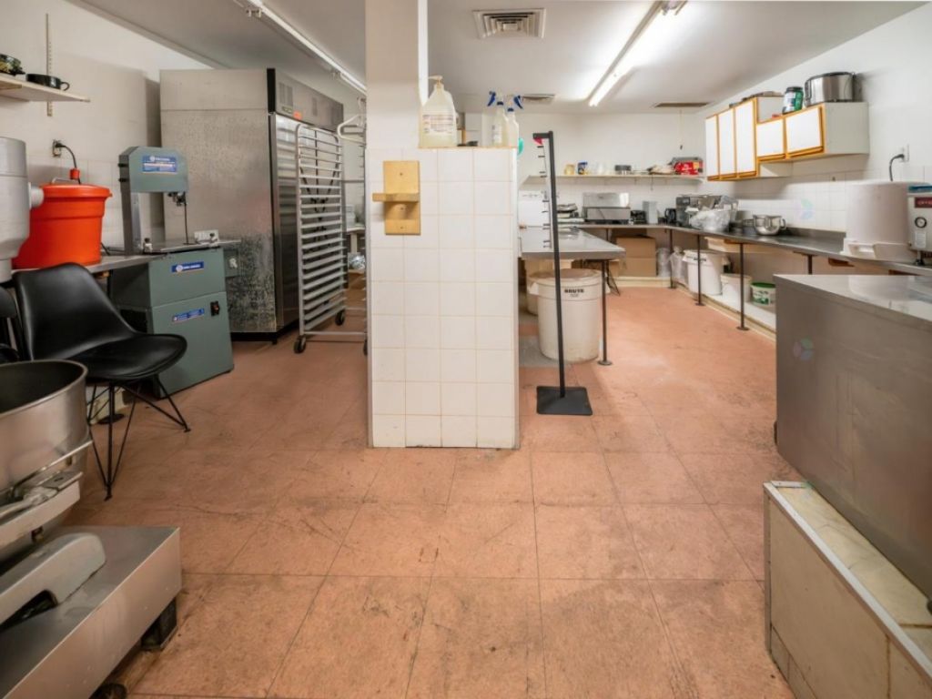 Restaurant dj. dner, souper Apportez votre vin