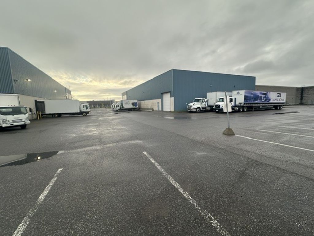 bureau/entrepot, locaux commercial, terrain
