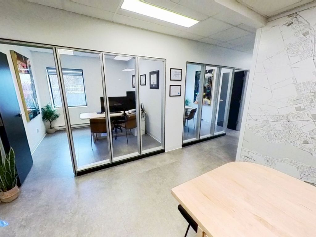 Bureau � louer � Local 202 � 895, boulevard Charest Ouest, Saint-Sauveur