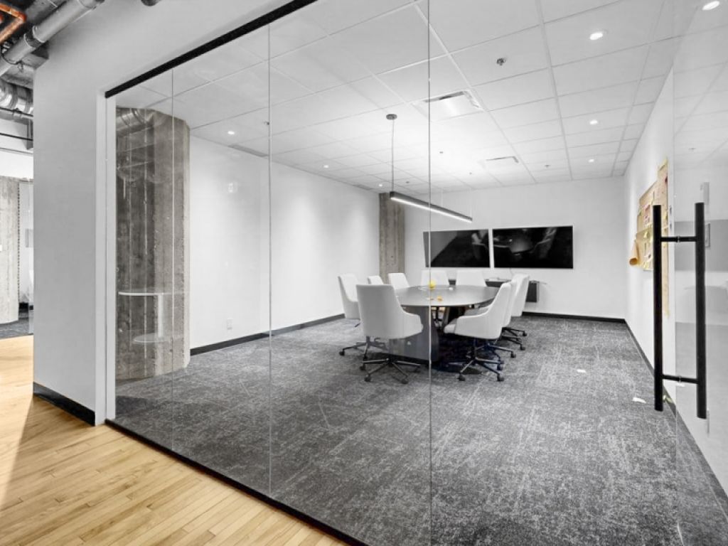 Bureaux loft � louer � Outremont-cl� en main