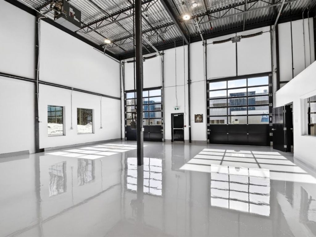 Condo industriel � vendre � 350 $/pi�
