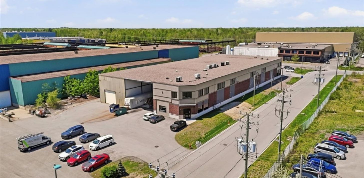 Condo industriel &agrave; vendre - &Agrave; vendre