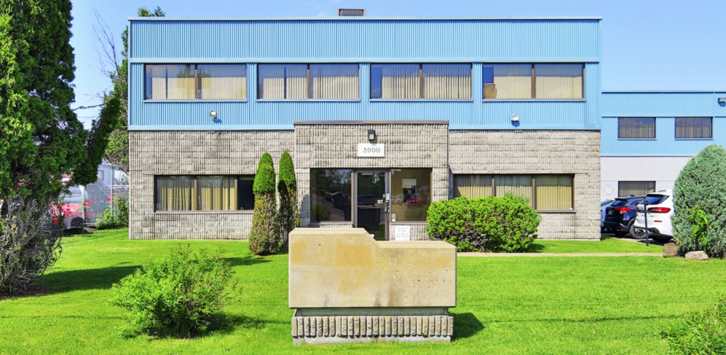 Immeuble industriel / bureaux à louer - À louer