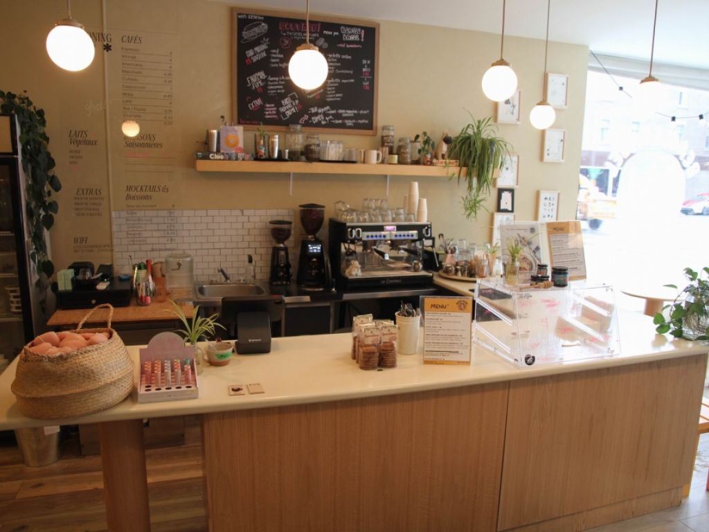 Charmant Caf  vendre Av. Mont-Royal Montral