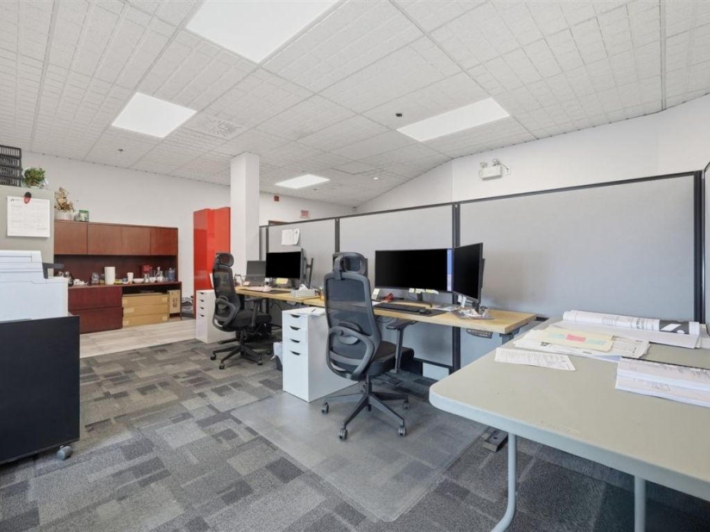 Condo commercial � vendre
