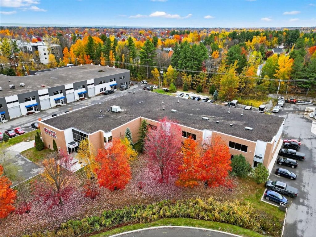 Condo industriel � vendre � 350 $/pi�