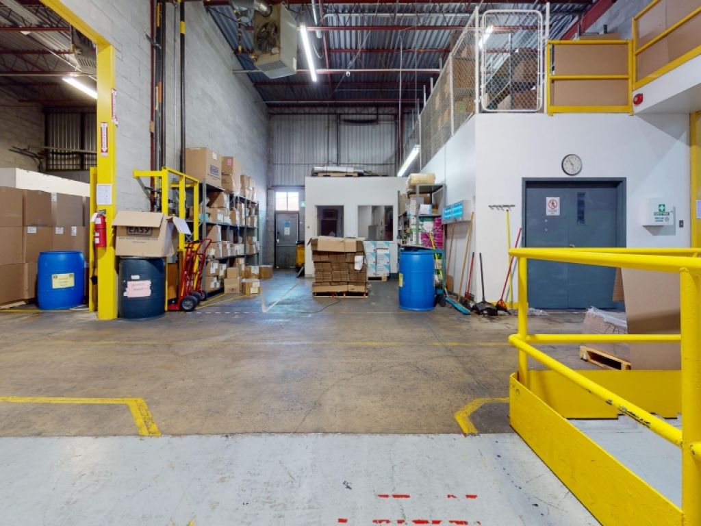  Industrial Space for Rent | Boisbriand | +40 000 FT�