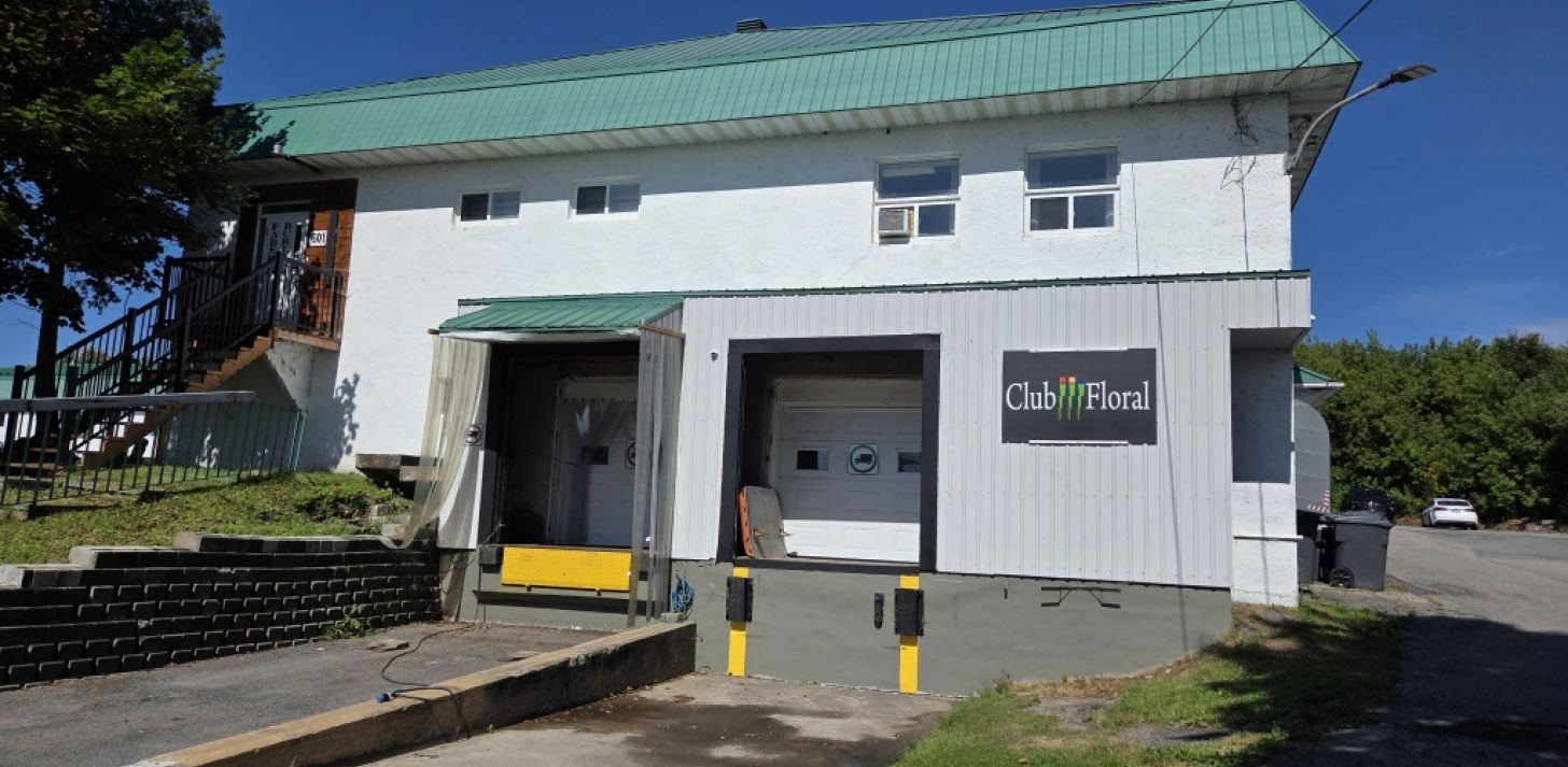 LOCAL INDUSTRIEL NEUVILLE - For Rent