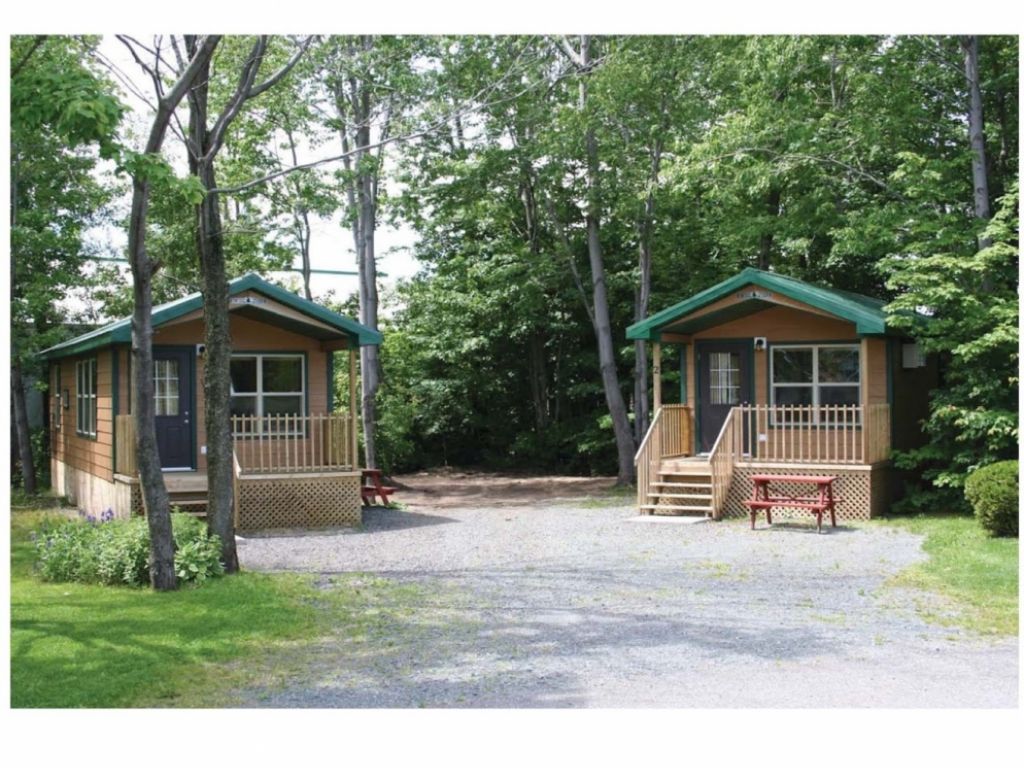 Camping 5 �toiles � vendre au coeur du Bas St-Laurent