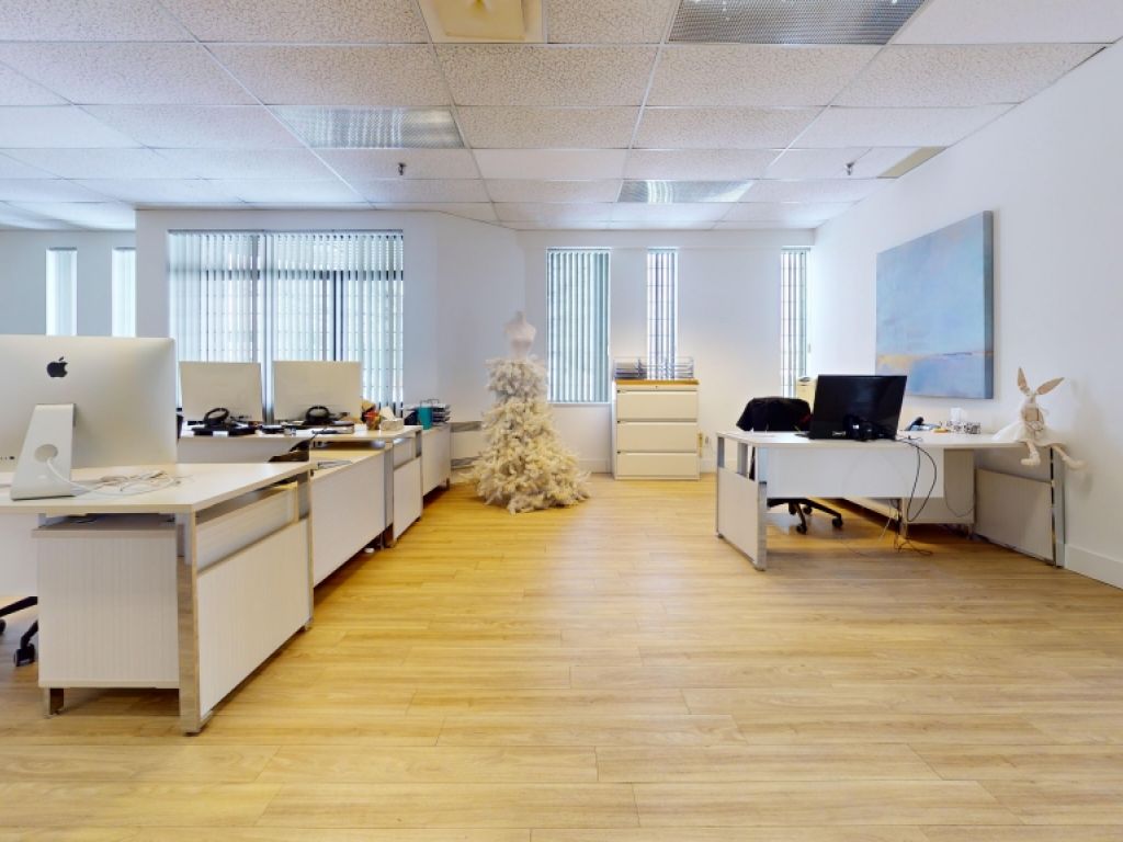 Local industriel � louer | Boisbriand | 2500 � 50 000 PI�