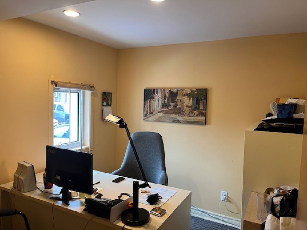 Local commercial sur axe passant / commerces et entreprises recherchant pr�sence et visibilit�