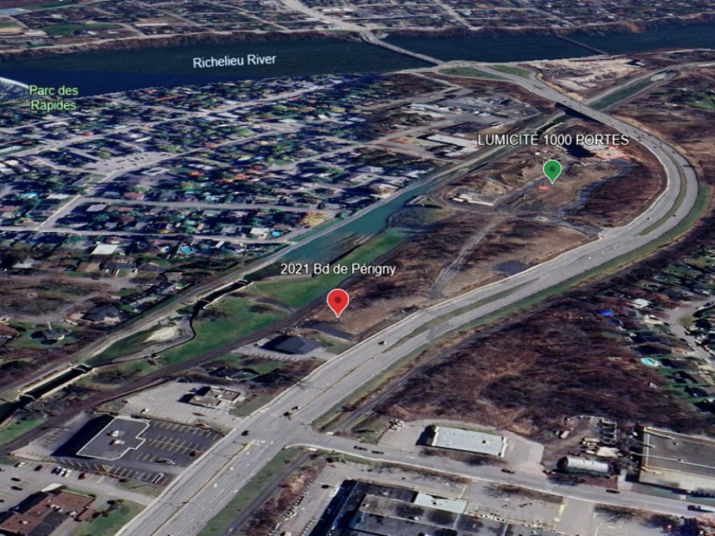 Espace commerciale � louer - 2100 pi2  (Pr�s du projet Lumicit�)