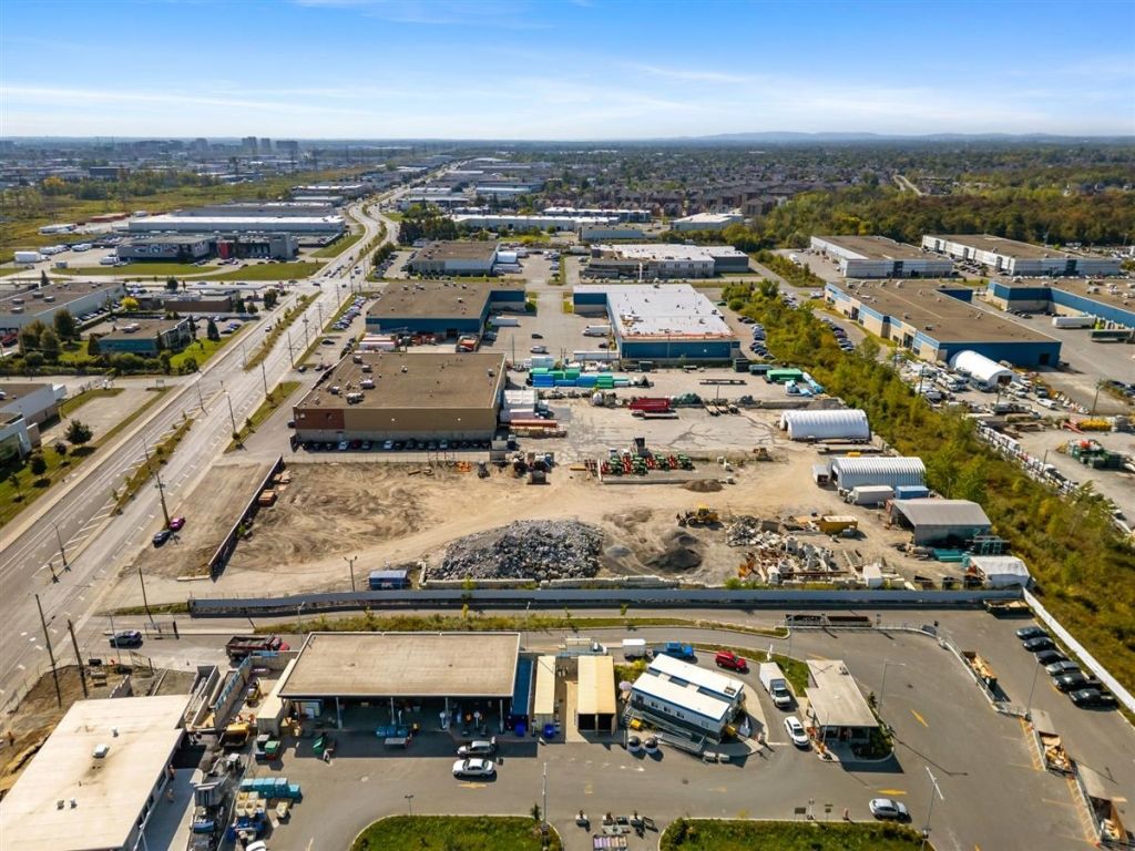 Espace terrain � louer - Boul. Dagenais O.