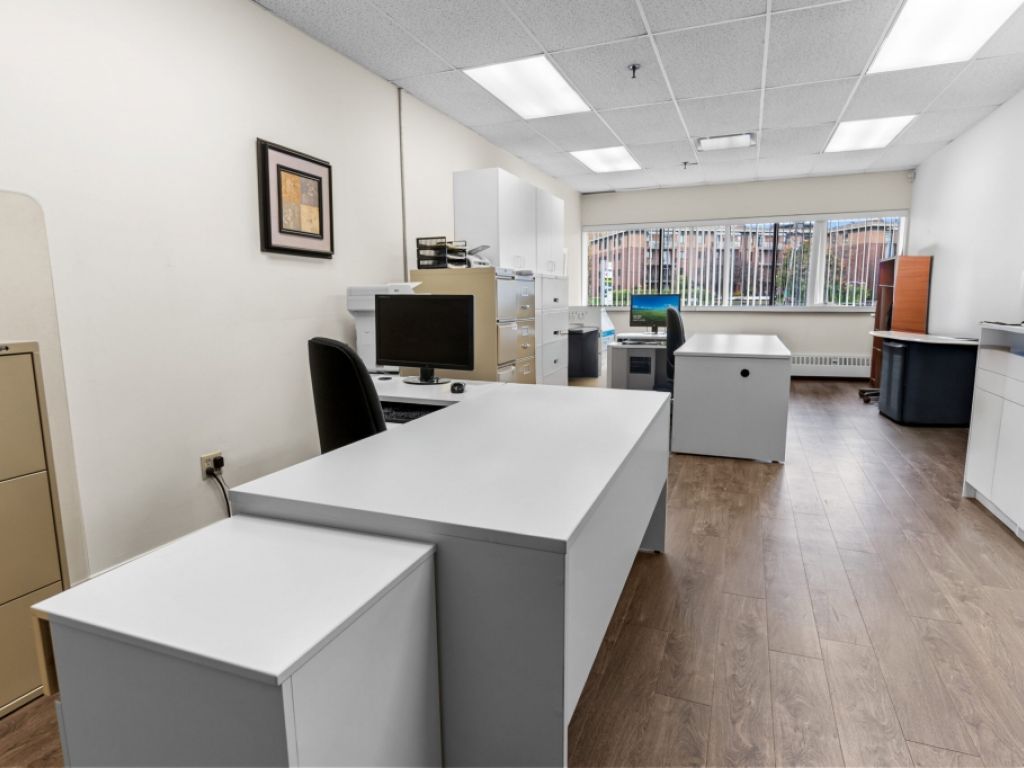 BUREAUX - PLAZA LAVAL