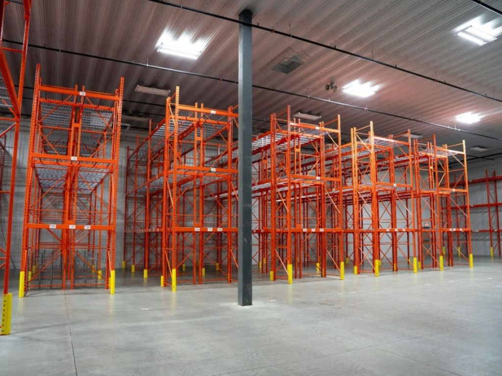 Office, showroom and warehouse