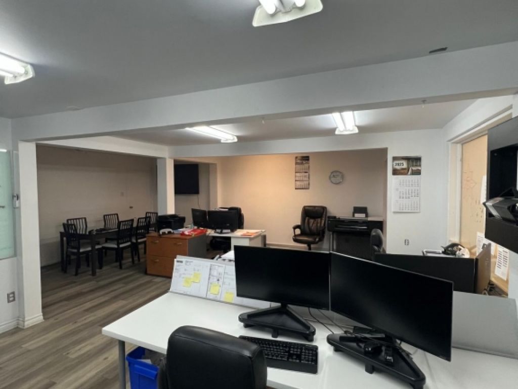 Commercial space for lease (Retail, contractor shop, warehousing, light industrial)