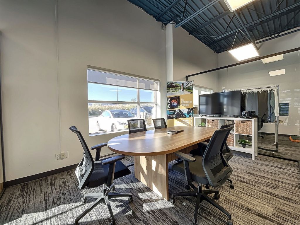 OFFICE SPACE FOR RENT 1120 sqft. - LAVAL