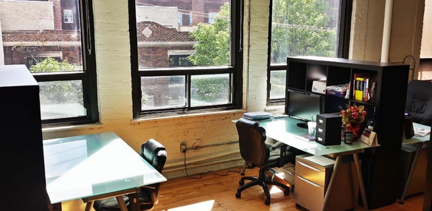 Closed office spaces for rent on plateau Mont-Royal - For Rent