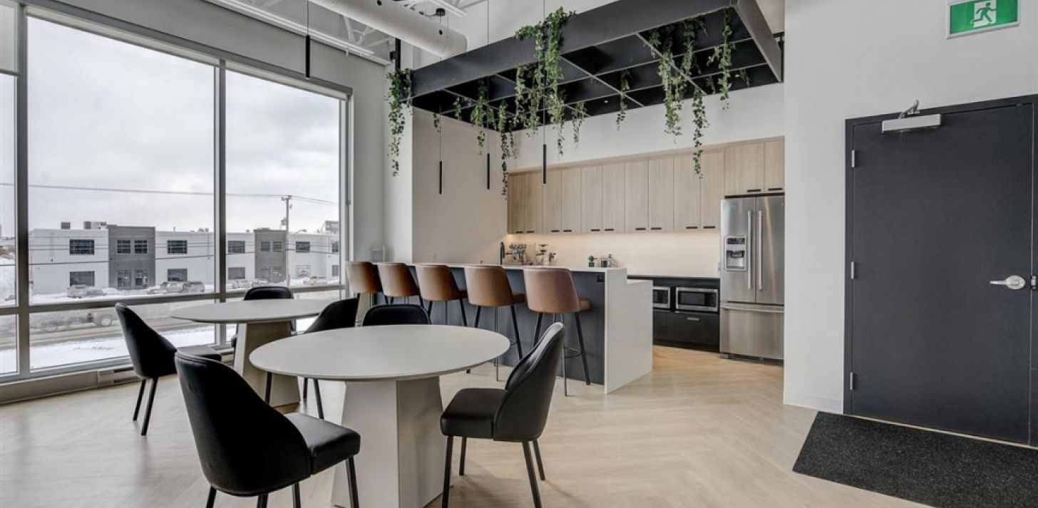 Bureau &agrave; louer � 17675 Rue Charles, local 202A-B, Mirabel - &Agrave; louer