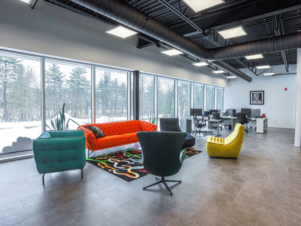 Turnkey offices for rent � 3,260 sq ft � Blainville 