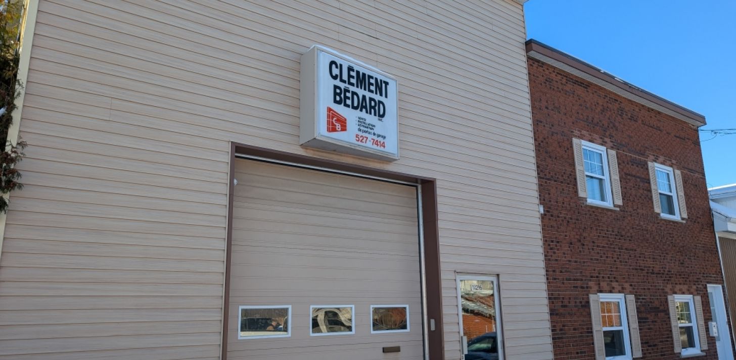 FOR RENT : ENTREPRENEURS/MANAGERS/SERVICE COMPANIES - For Rent